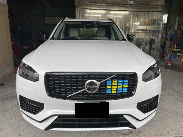 ヘッドライトフィルム施工　ボルボ XC90