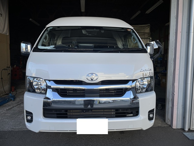 車両カスタム　200系ハイエース