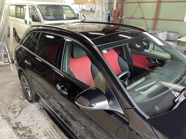 モール・ルーフレールラッピング施工　ベンツ